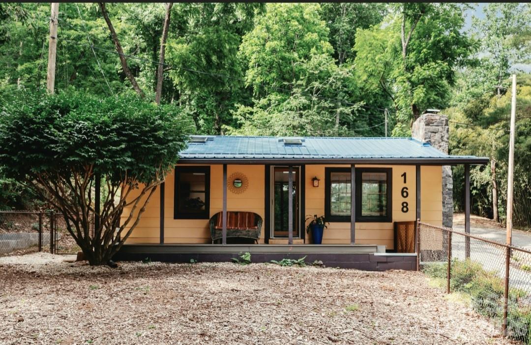 168 Avondale Road — Asheville