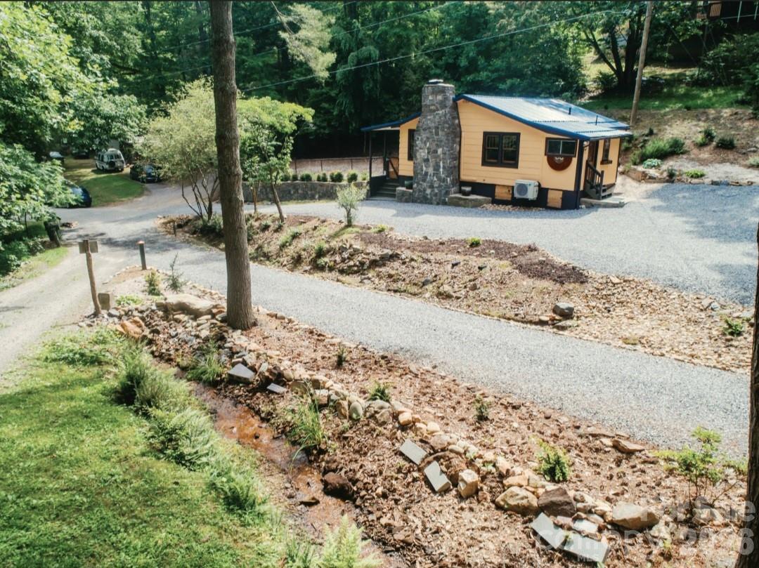 168 Avondale Road — Asheville