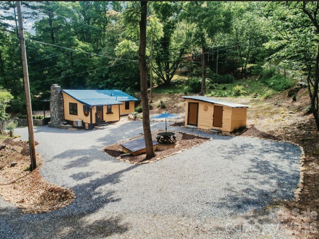 168 Avondale Road — Asheville