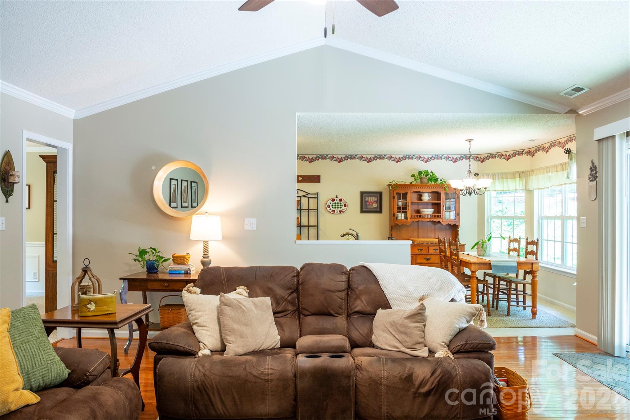 8 Shadowbrook Drive — Weaverville