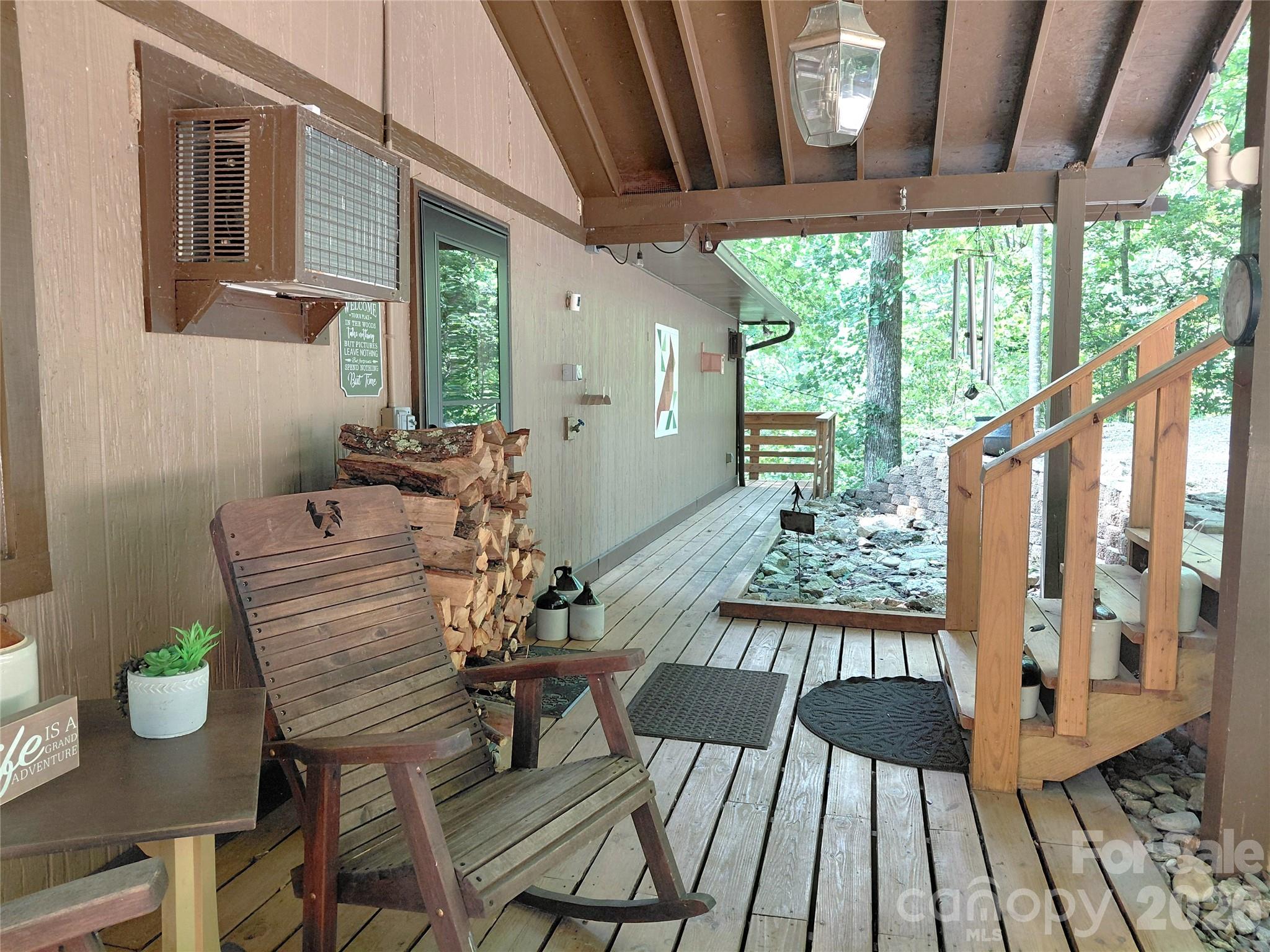314 Blackberry Lane — Clyde
