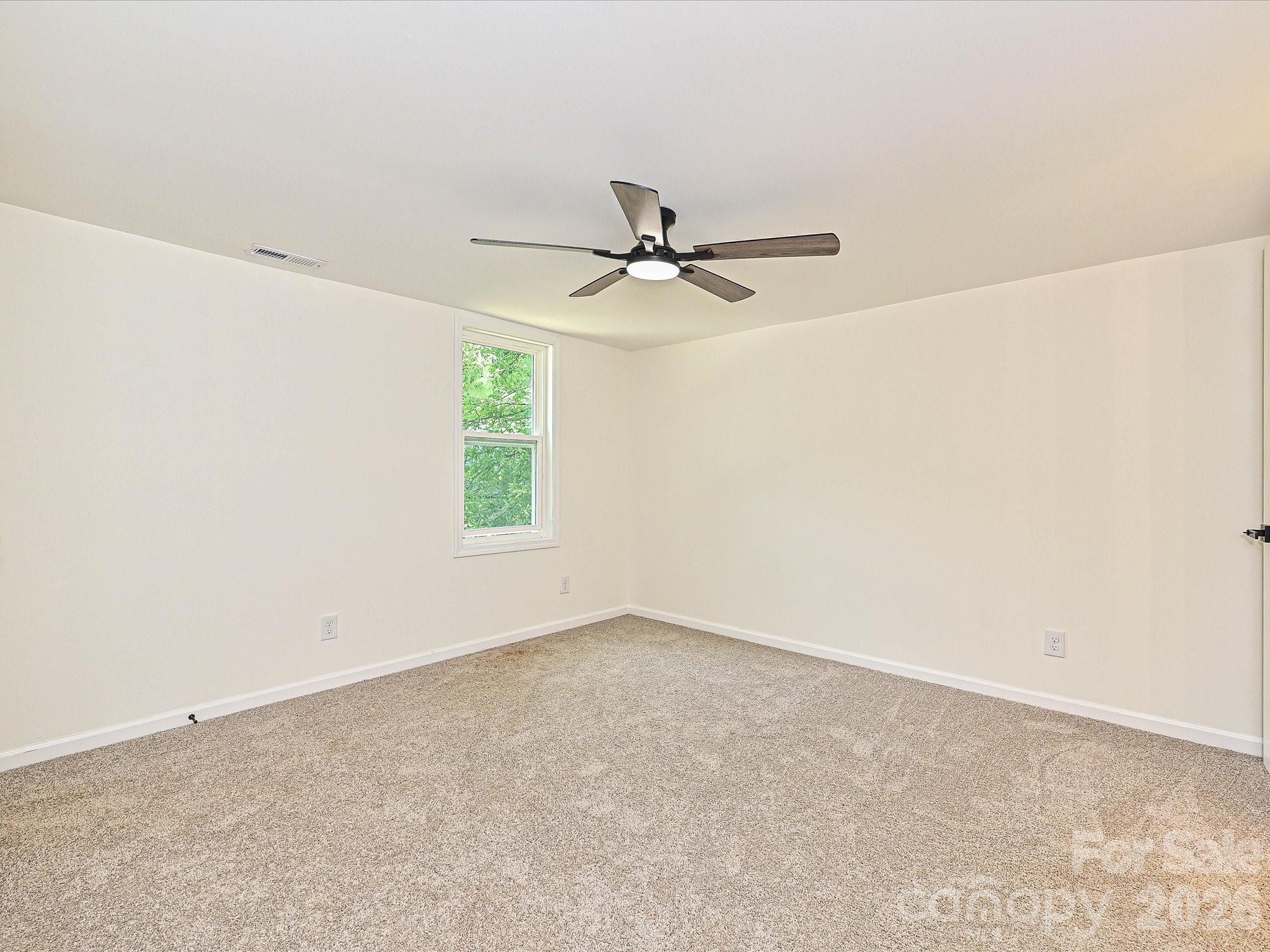 1228 Wilmington Avenue — Statesville