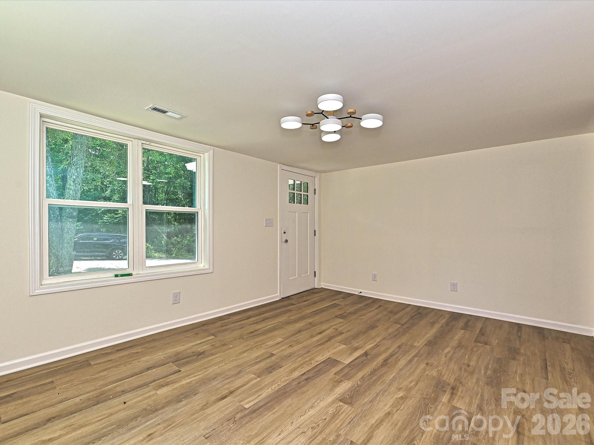 1228 Wilmington Avenue — Statesville
