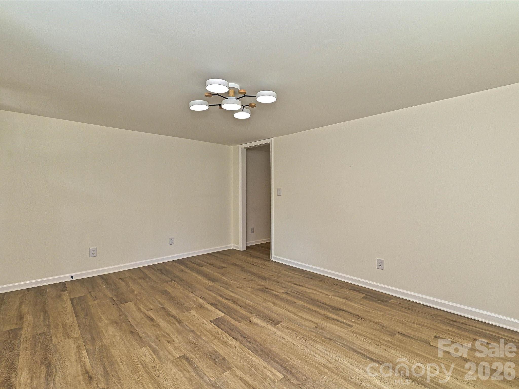 1228 Wilmington Avenue — Statesville