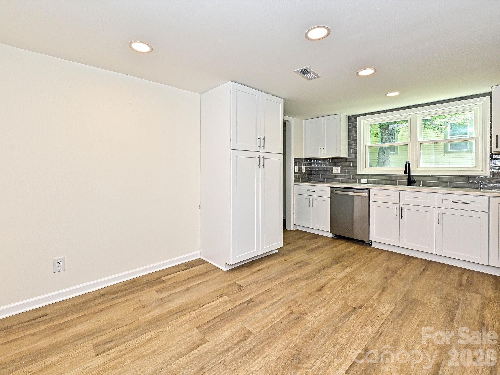 1228 Wilmington Avenue — Statesville