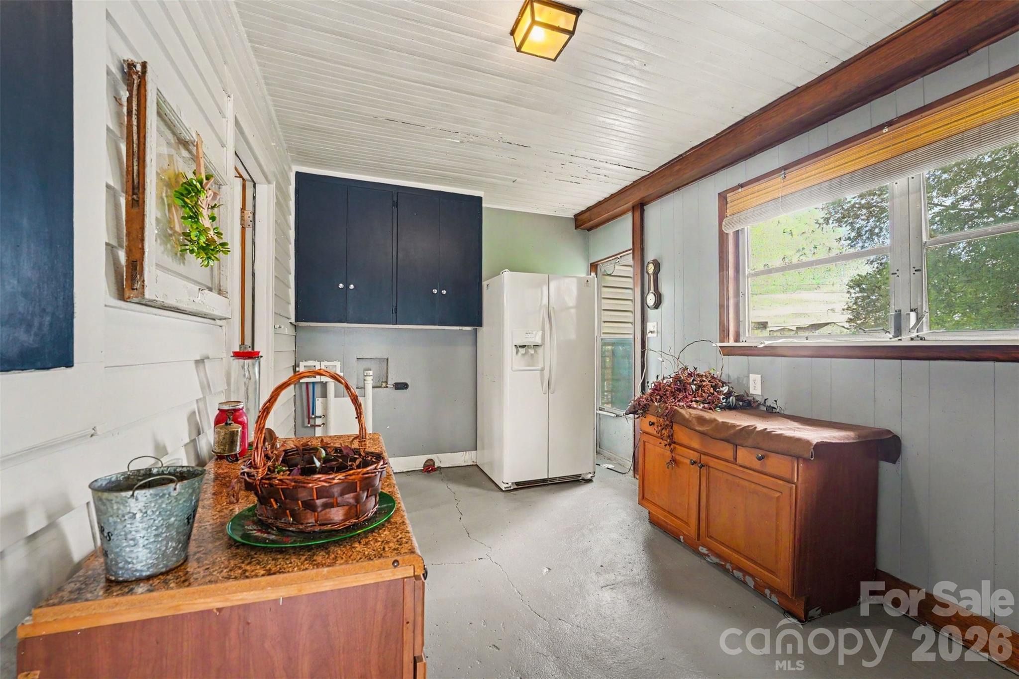 2461 Startown Road — Newton