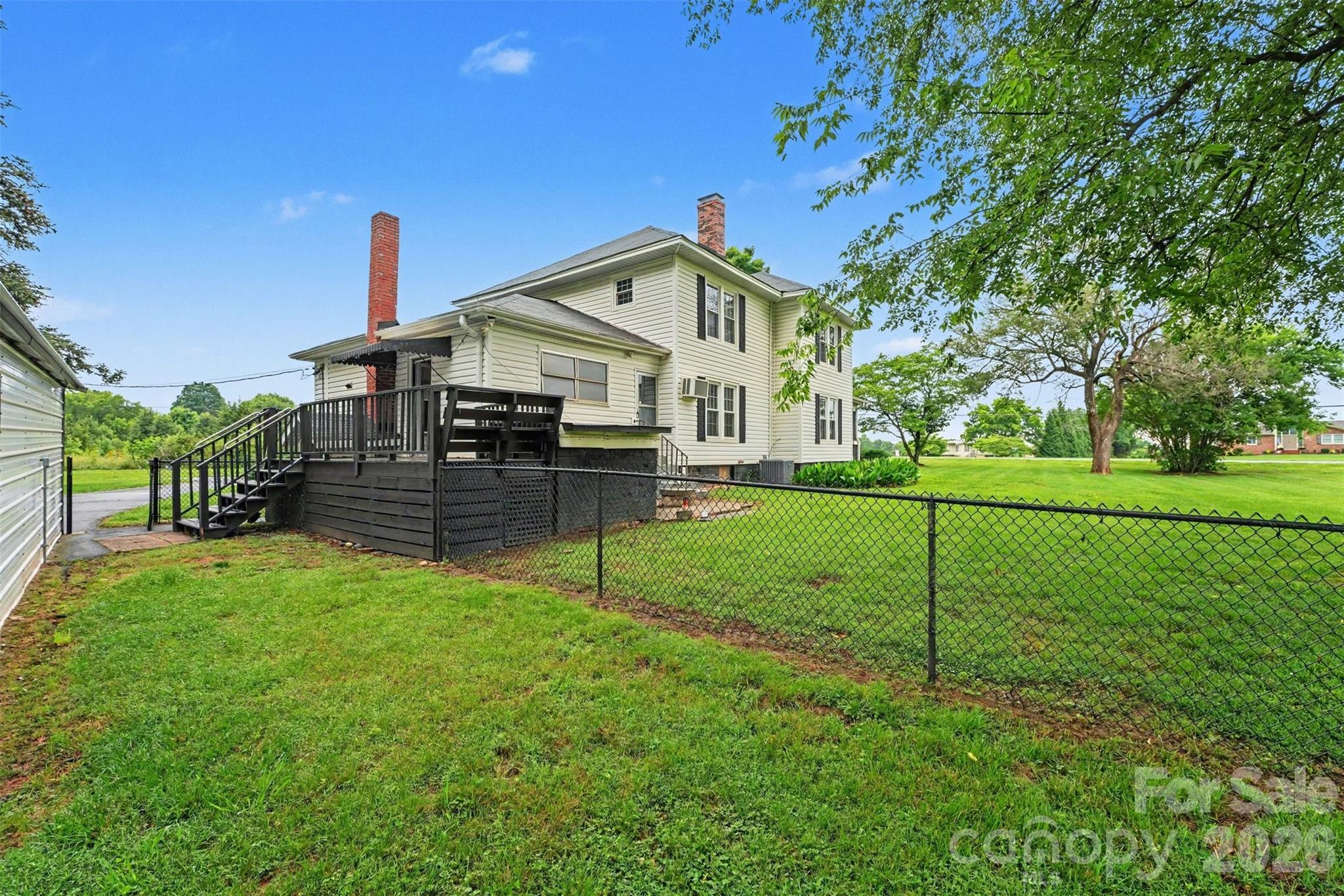 2461 Startown Road — Newton