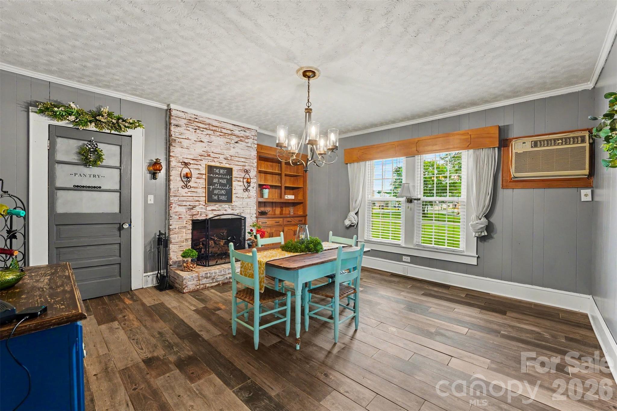 2461 Startown Road — Newton