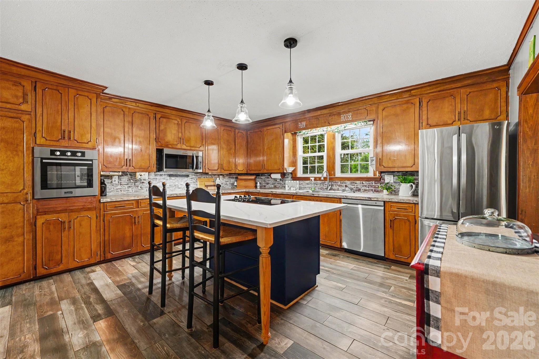 2461 Startown Road — Newton