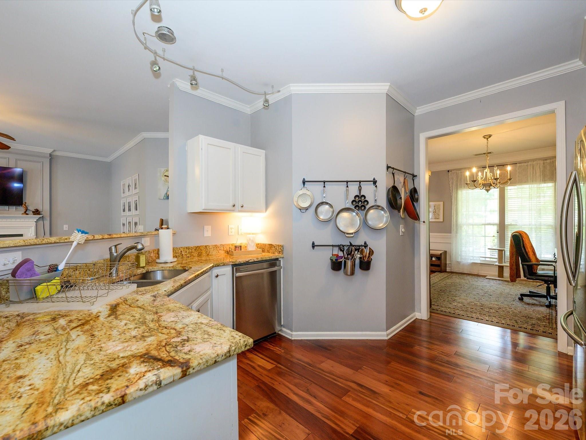 6815 Tanners Creek Drive — Huntersville