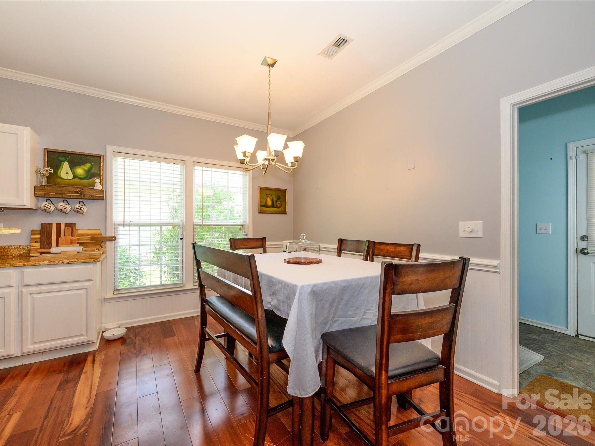 6815 Tanners Creek Drive — Huntersville