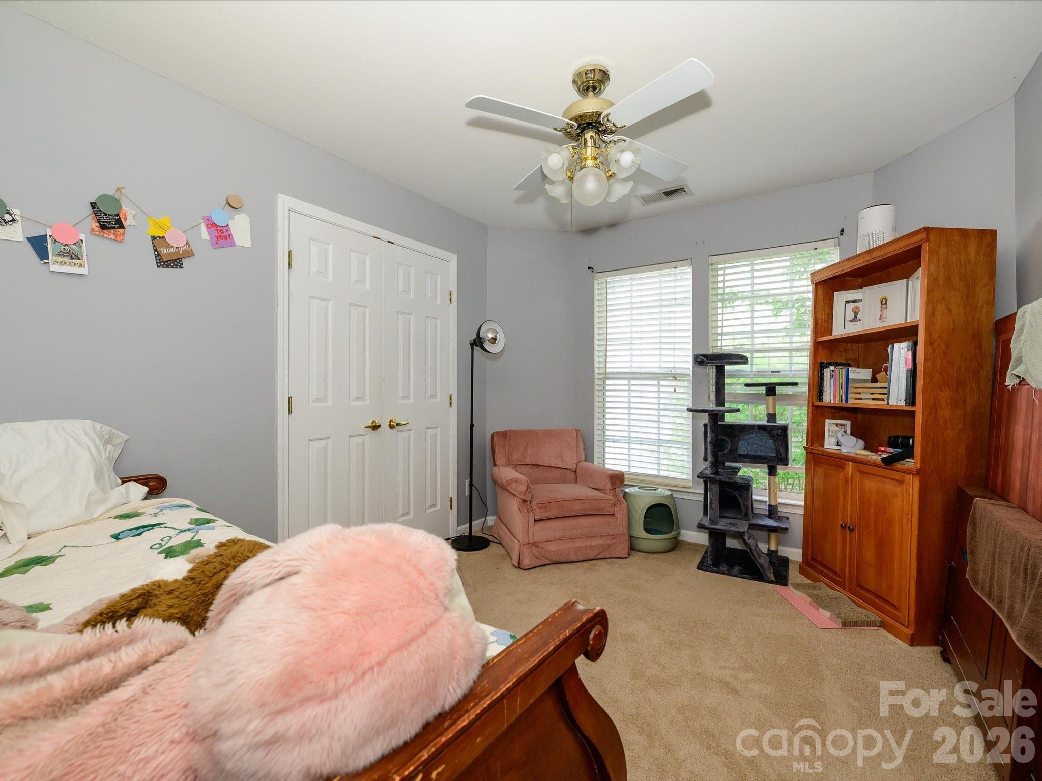 6815 Tanners Creek Drive — Huntersville