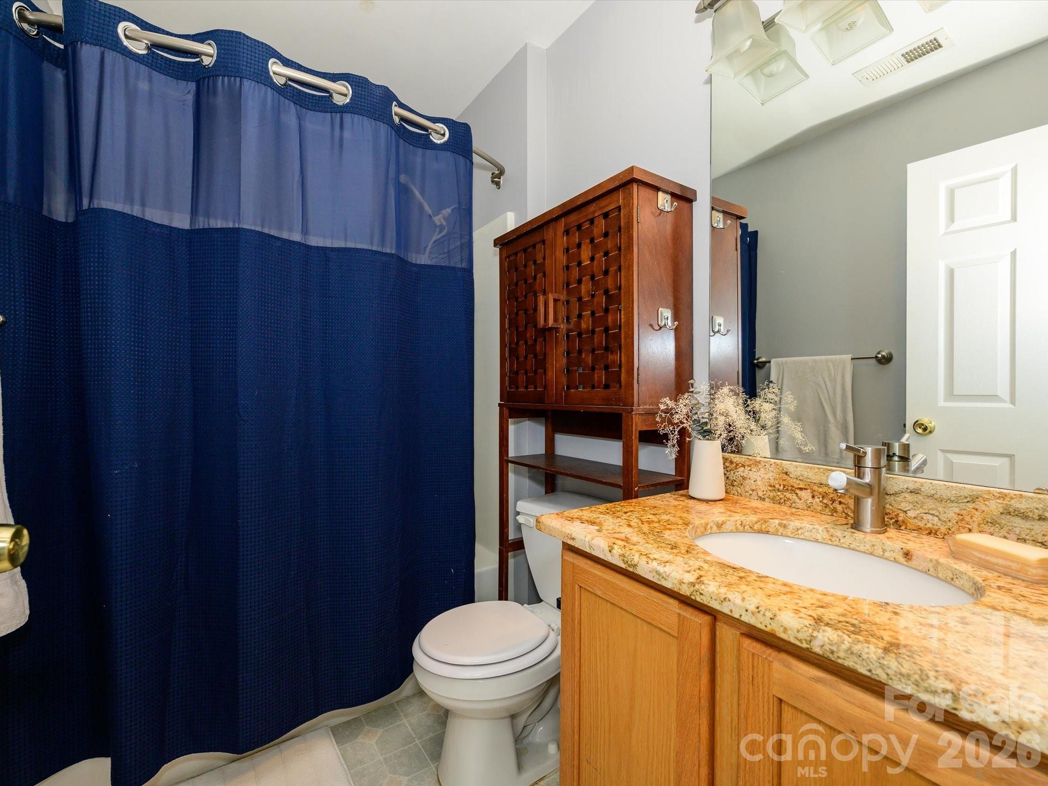 6815 Tanners Creek Drive — Huntersville
