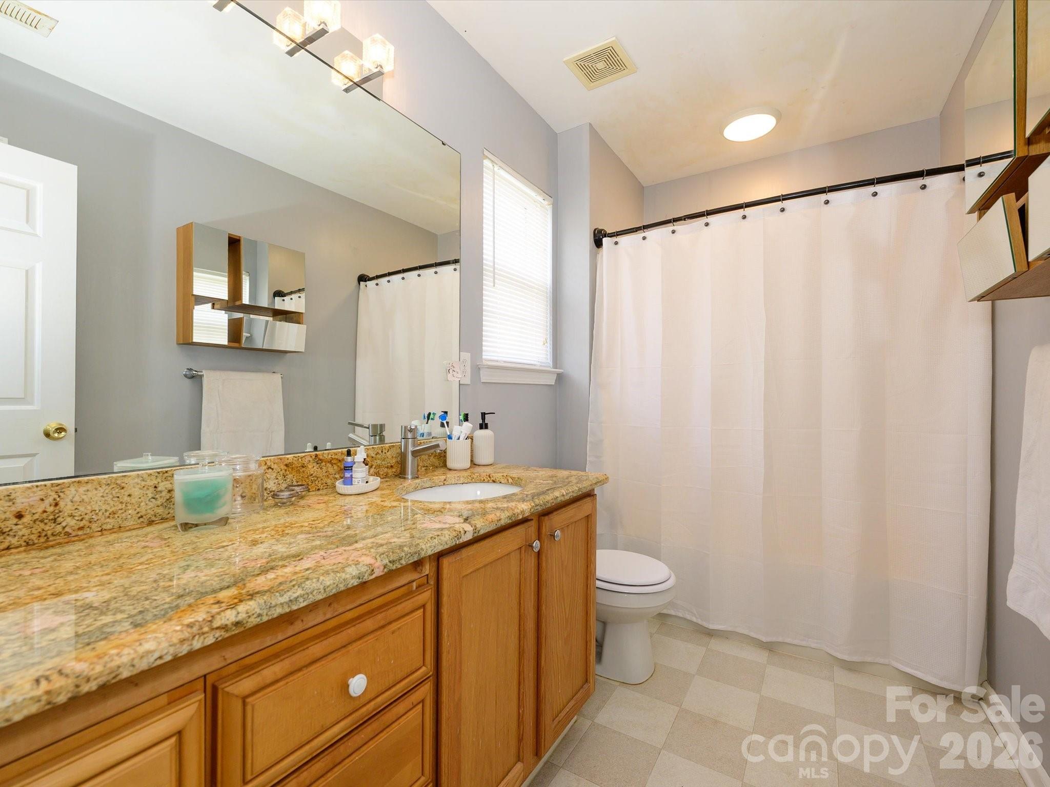 6815 Tanners Creek Drive — Huntersville