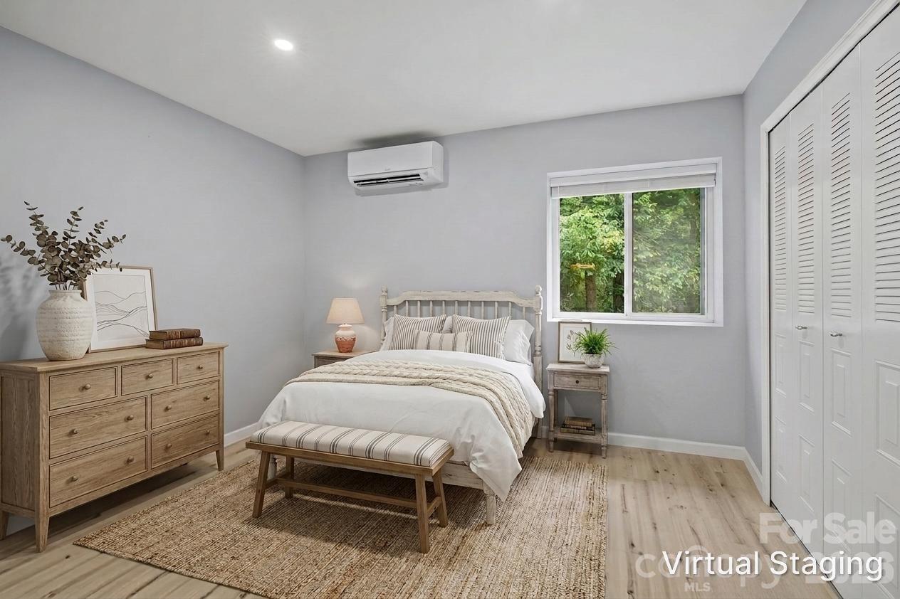 11 Grenadier Court — Candler
