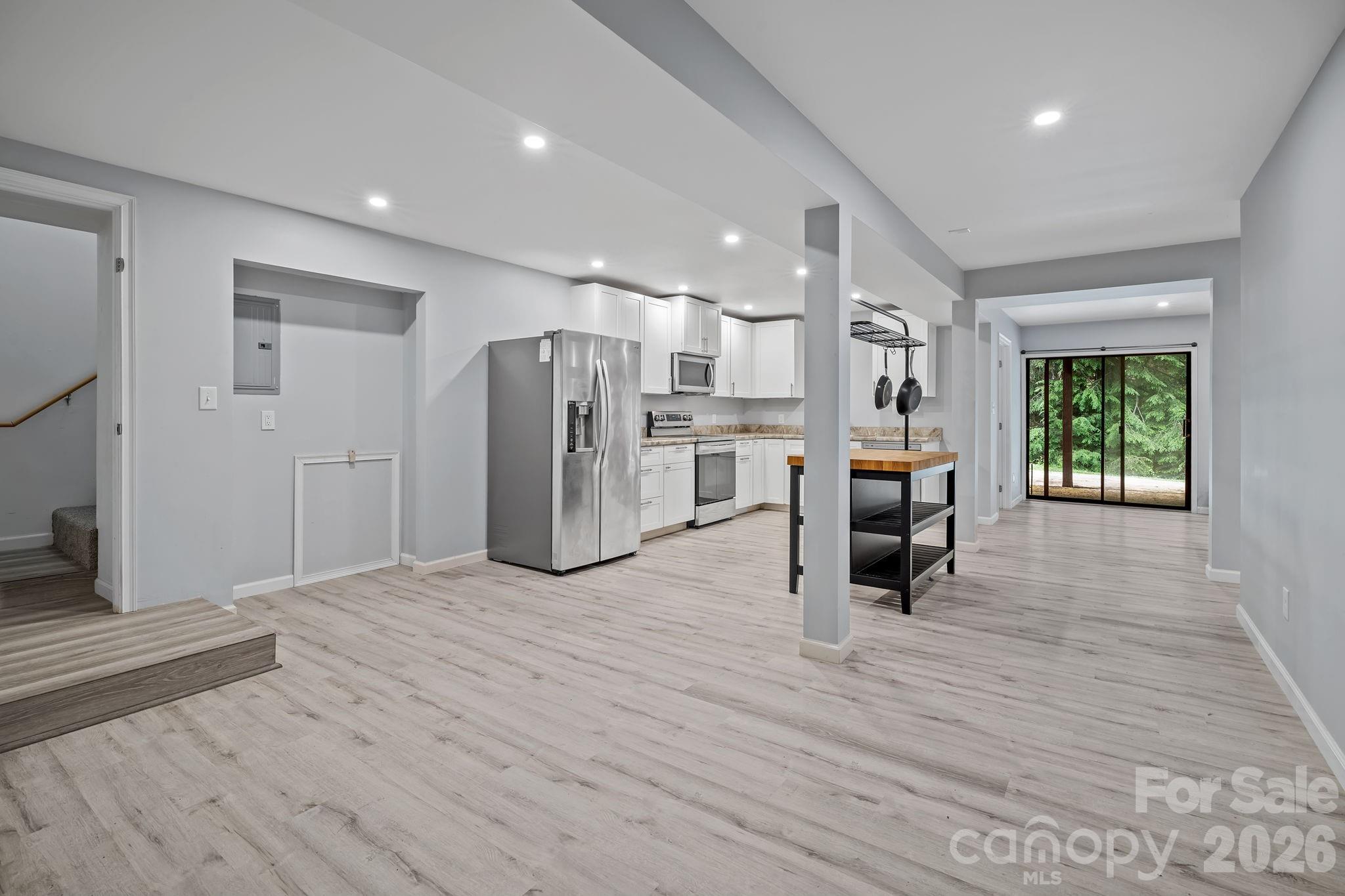 11 Grenadier Court — Candler
