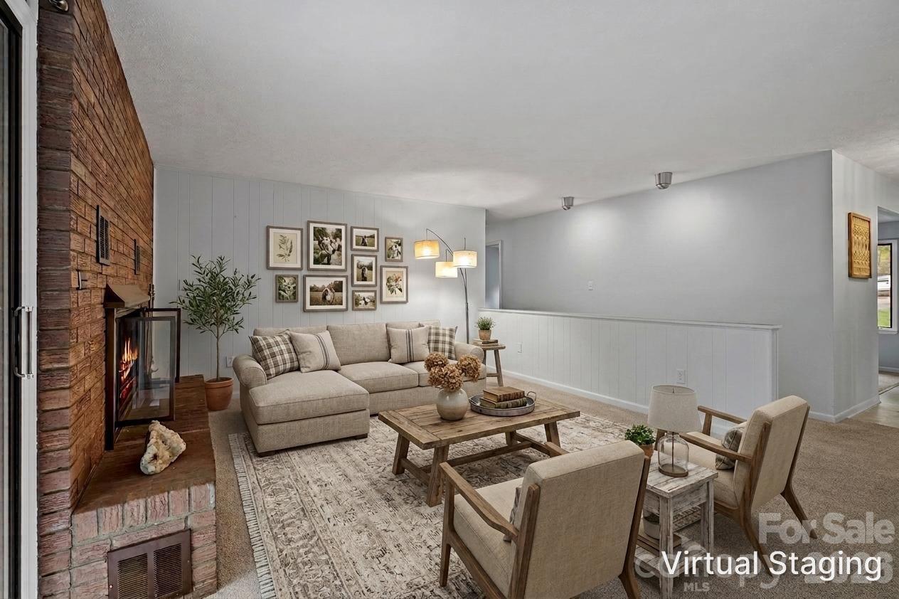 11 Grenadier Court — Candler