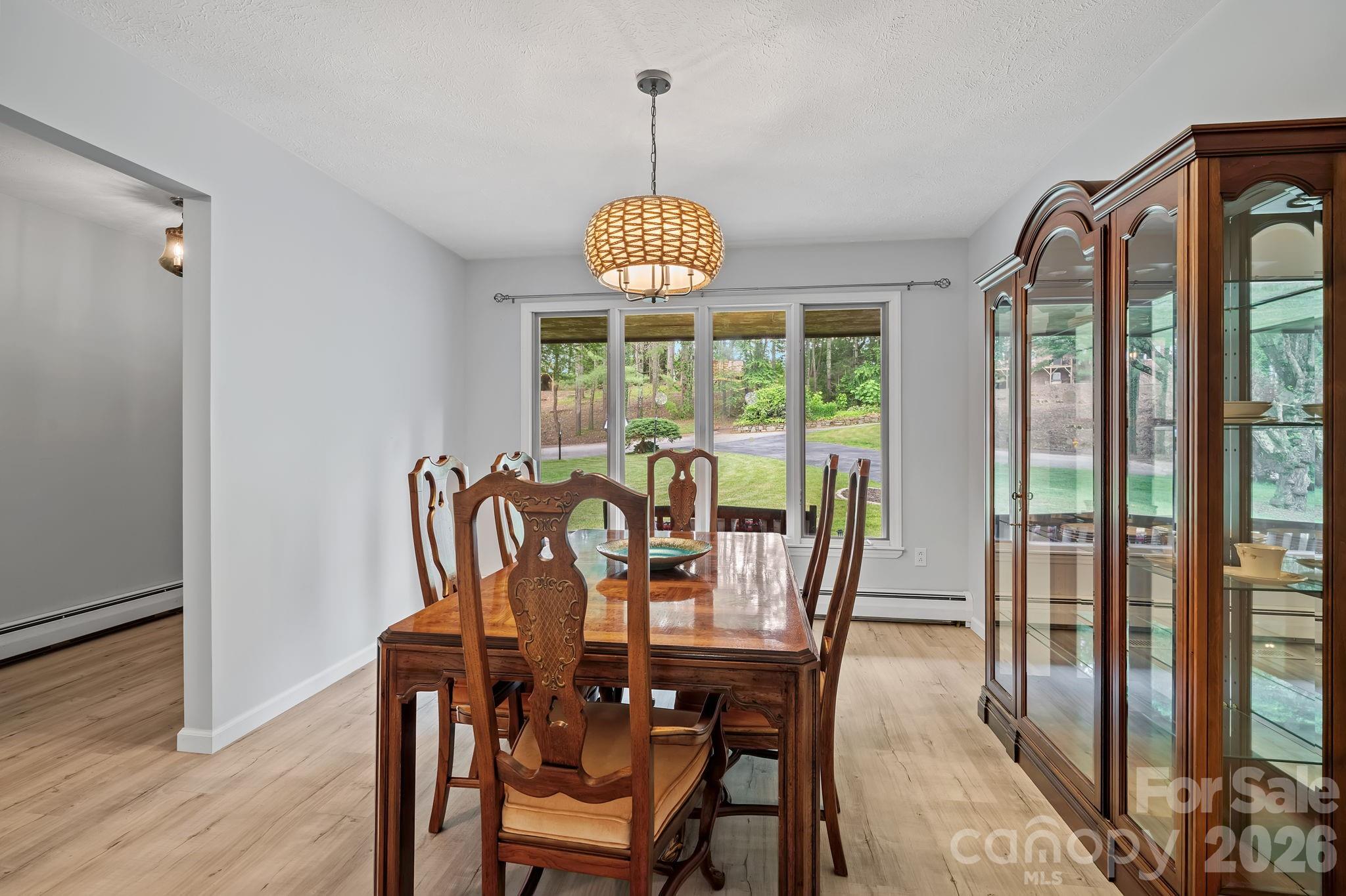 11 Grenadier Court — Candler
