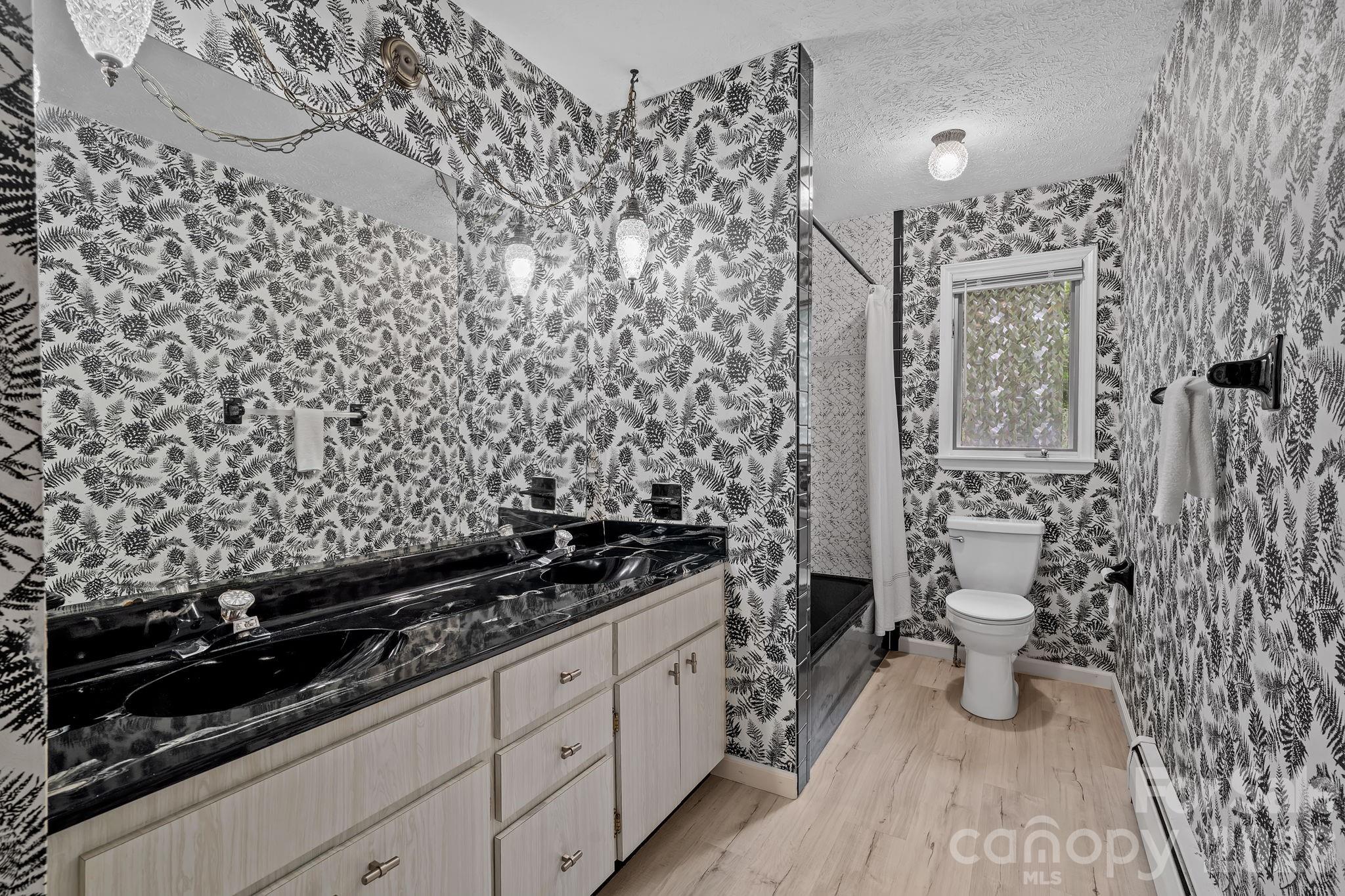11 Grenadier Court — Candler