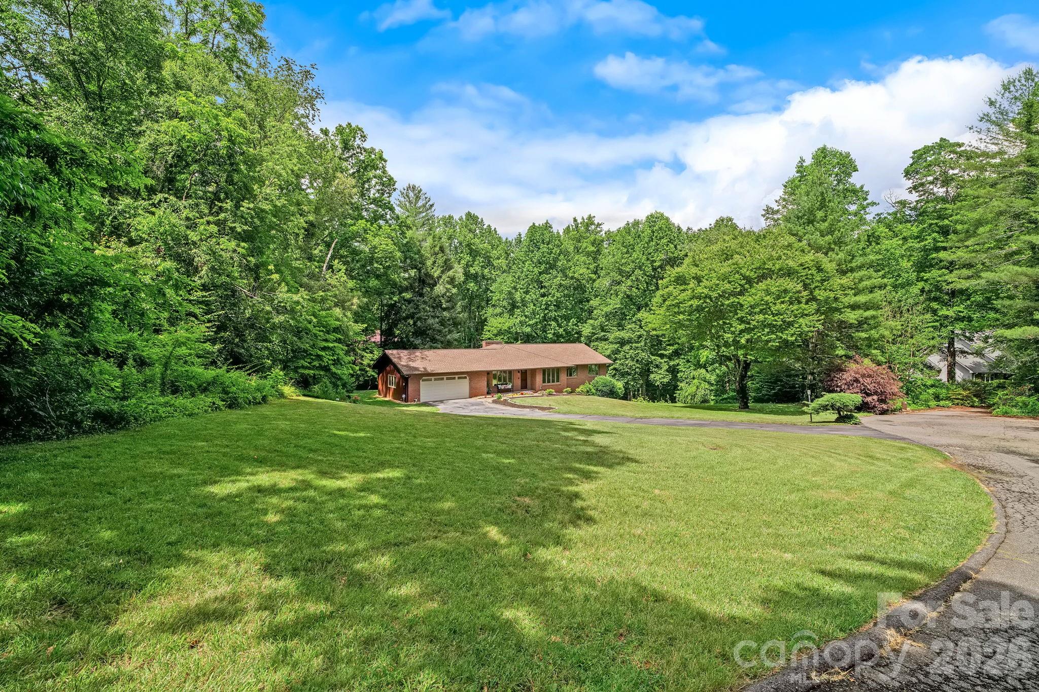 11 Grenadier Court — Candler
