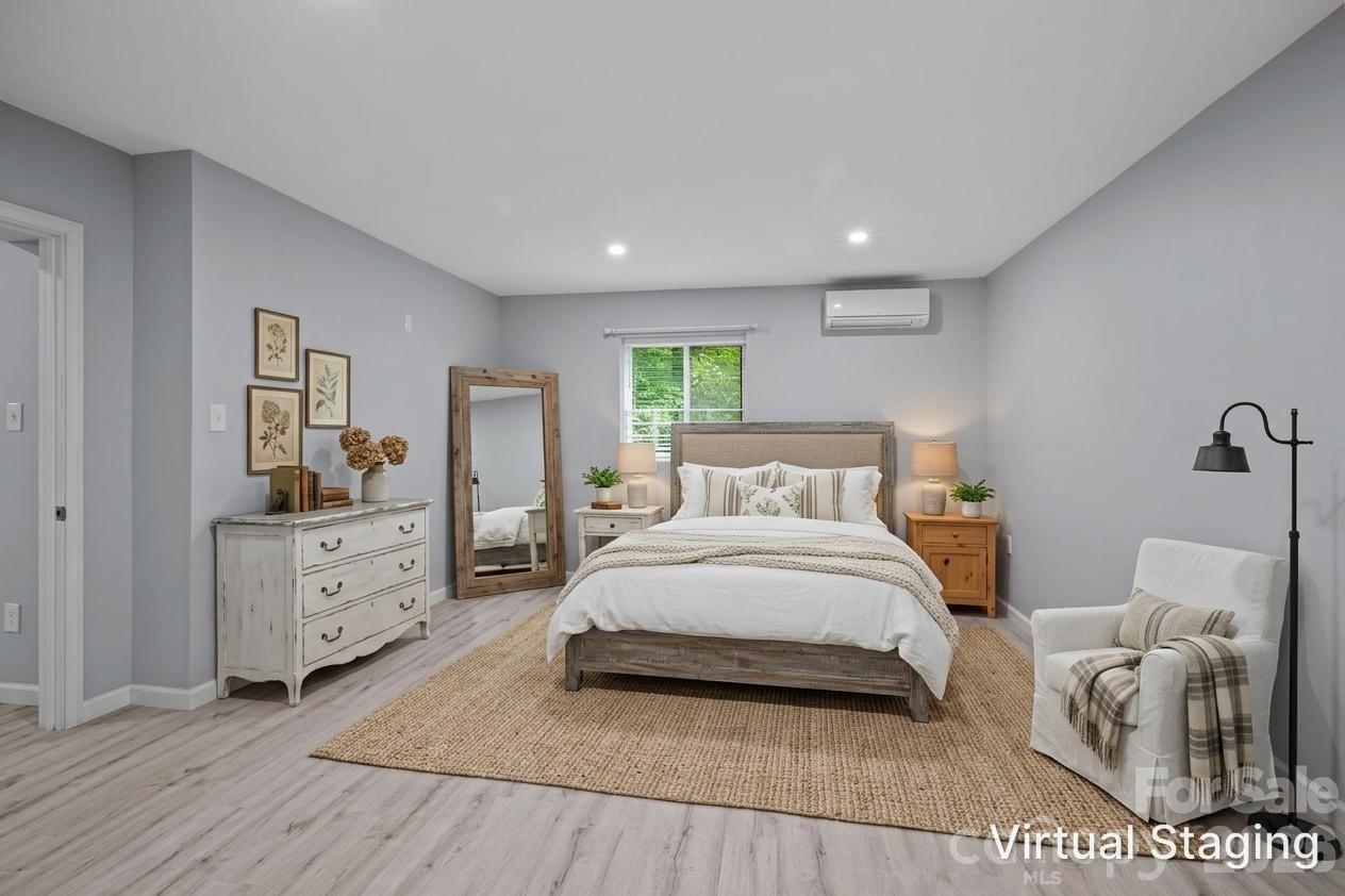 11 Grenadier Court — Candler