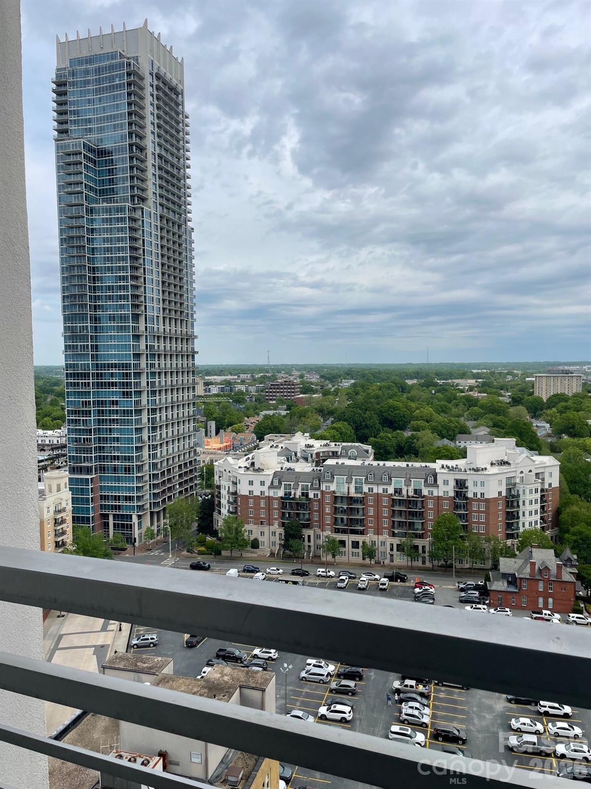 333 W Trade Street #1602 — Charlotte
