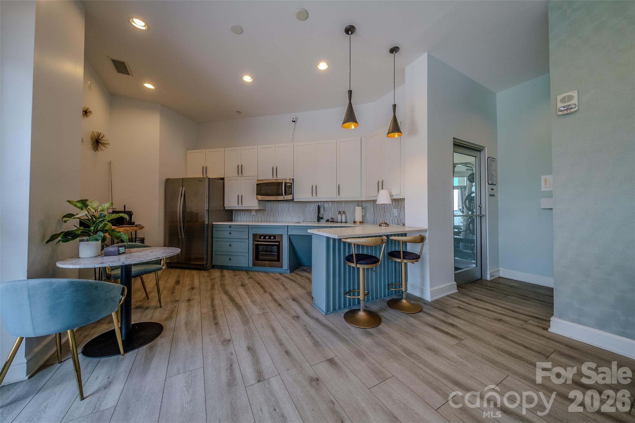 333 W Trade Street #1602 — Charlotte