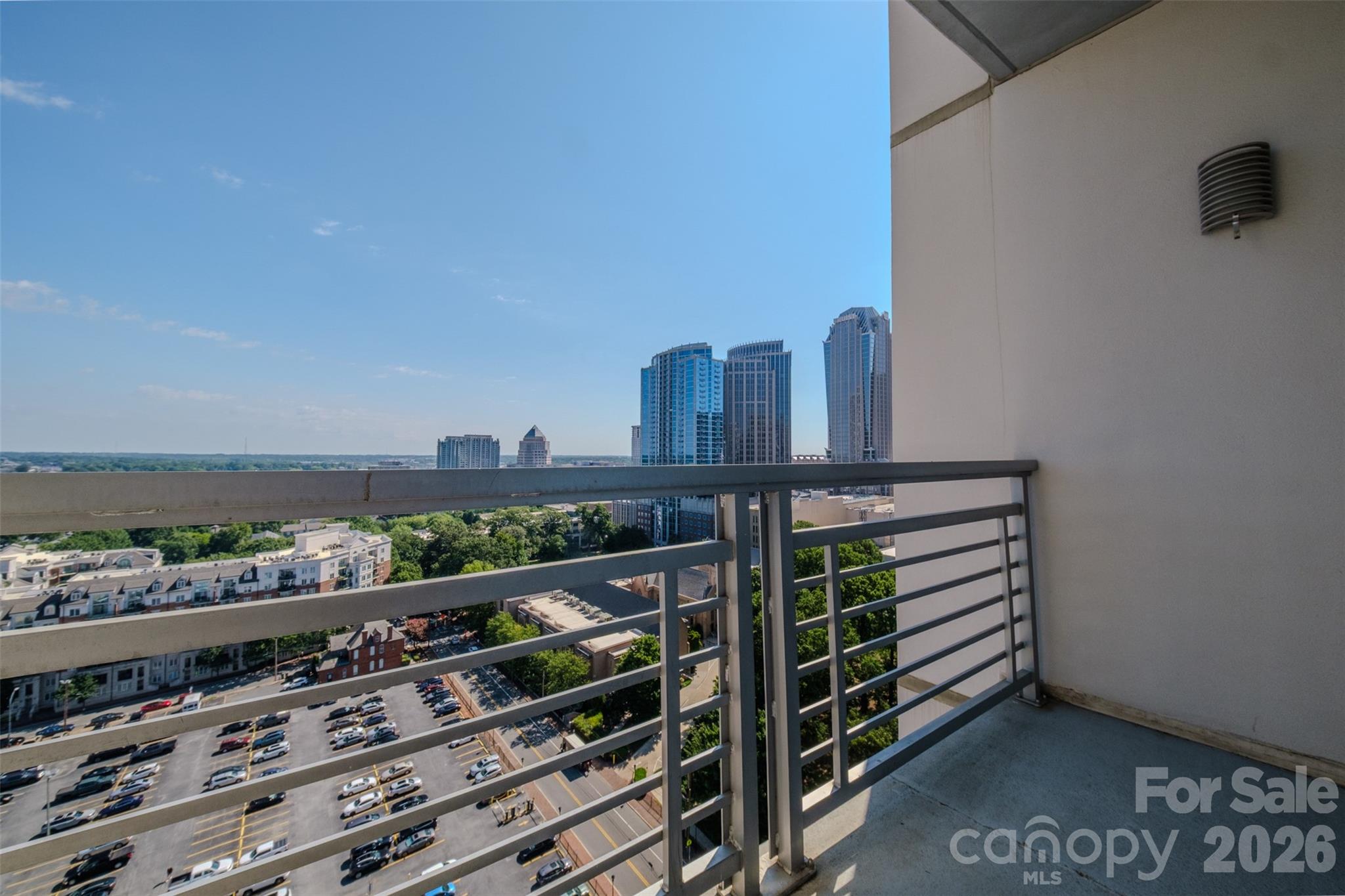 333 W Trade Street #1602 — Charlotte