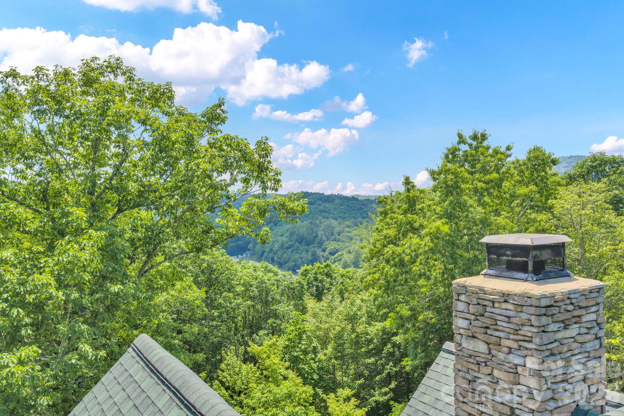 328 Nile Park Drive — Blowing Rock