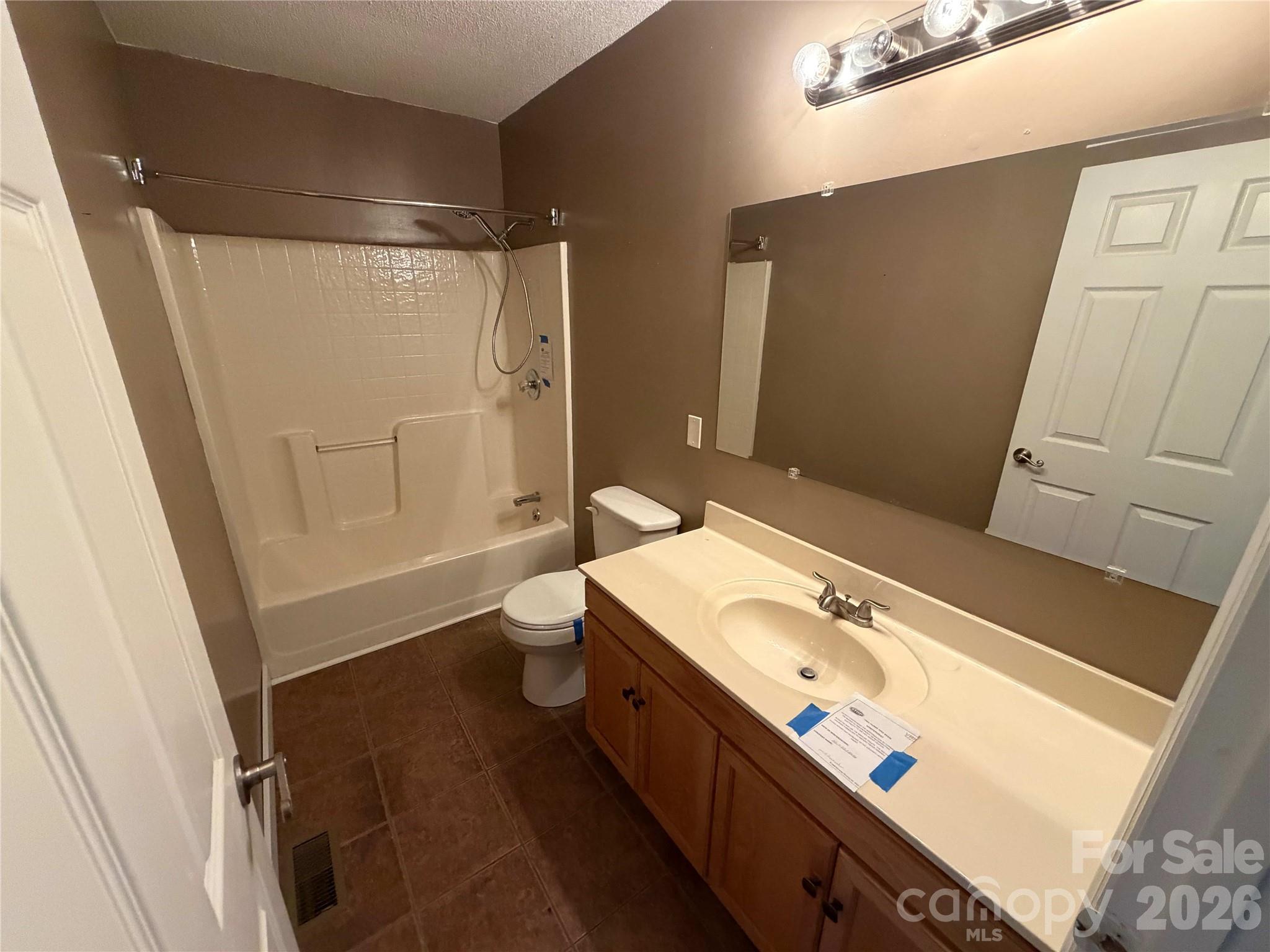 2076 S Fork Drive — Morganton