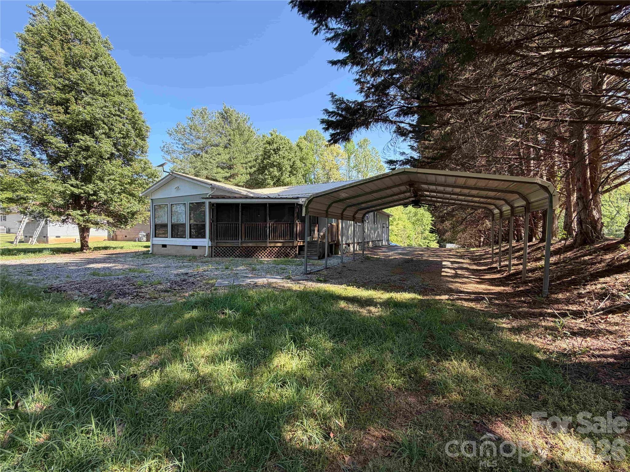 2076 S Fork Drive — Morganton