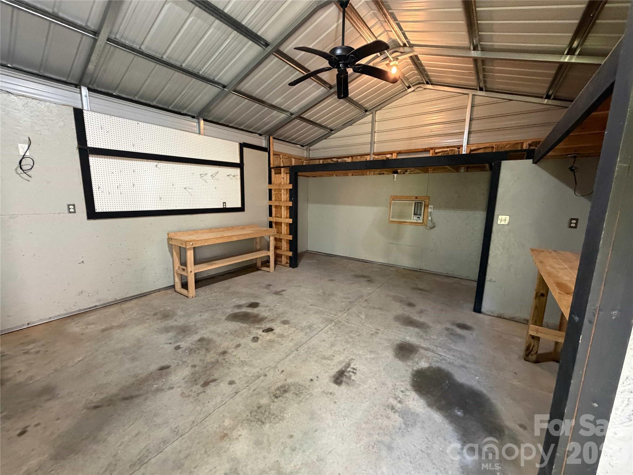 2076 S Fork Drive — Morganton