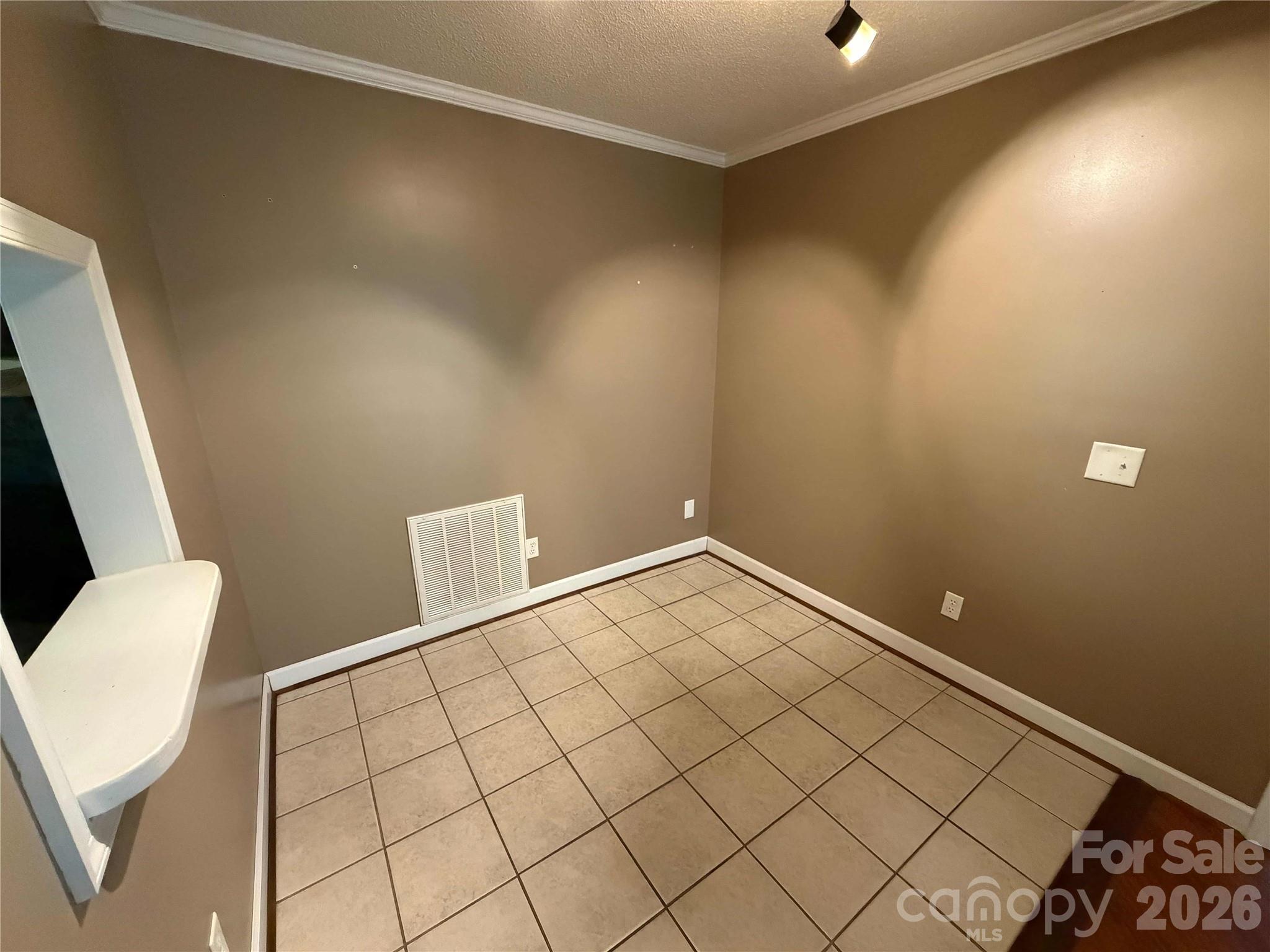 2076 S Fork Drive — Morganton