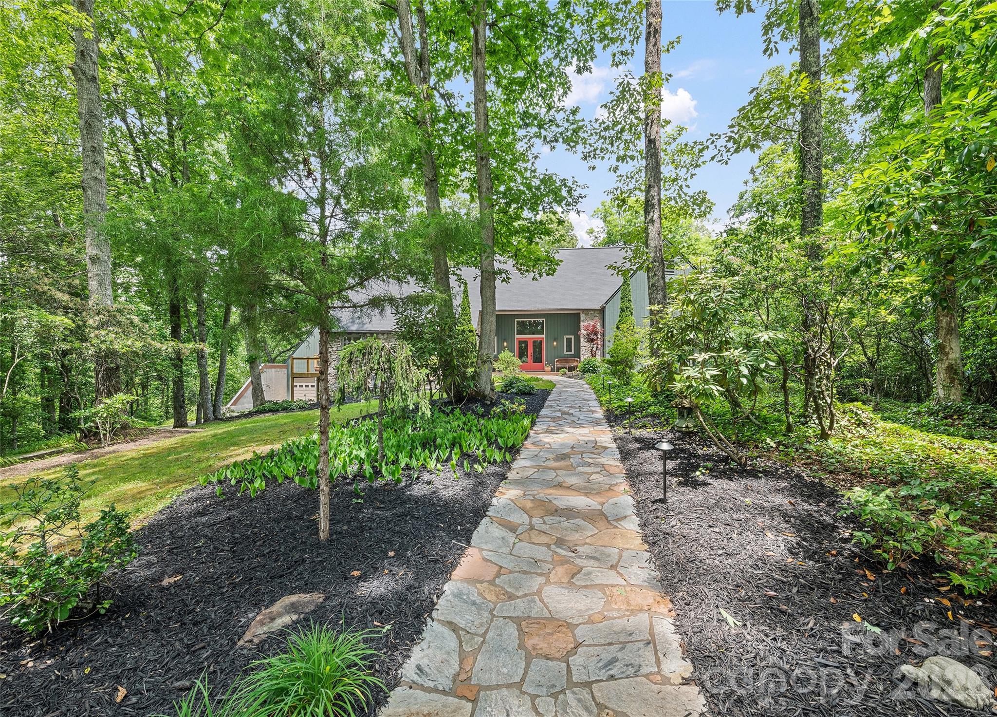3091 US 441 Highway S — Sylva