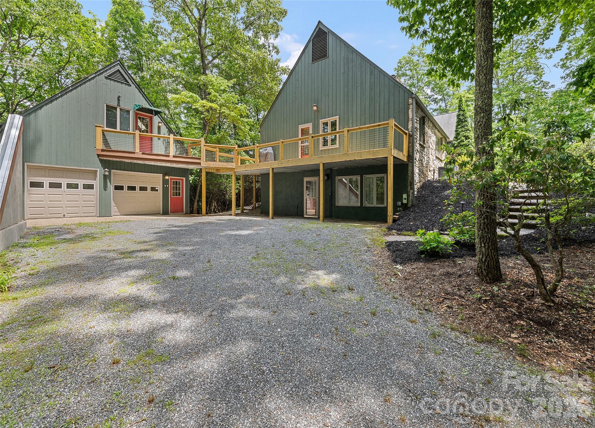 3091 US 441 Highway S — Sylva