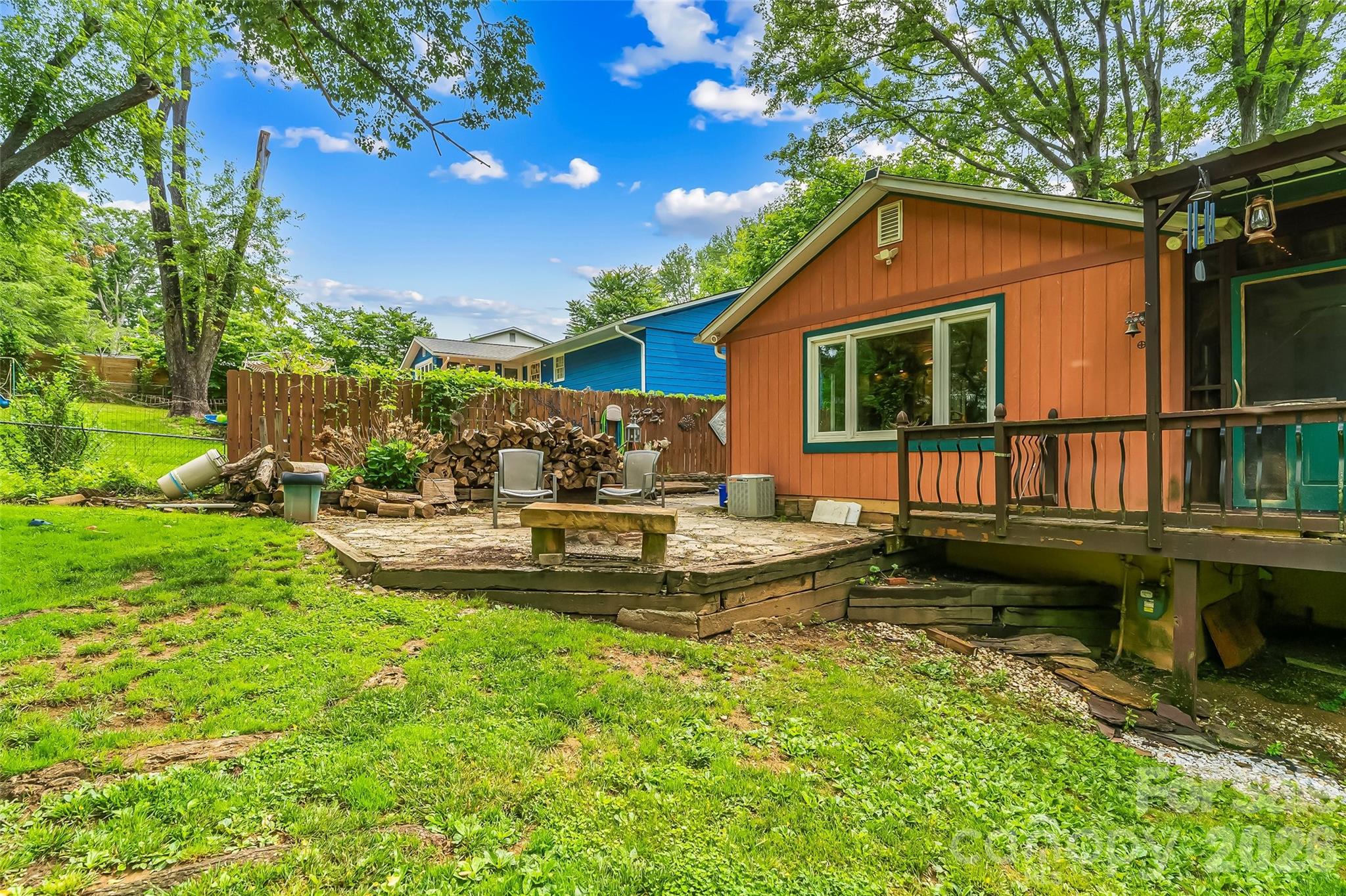 10 Oak Leaf Lane — Arden