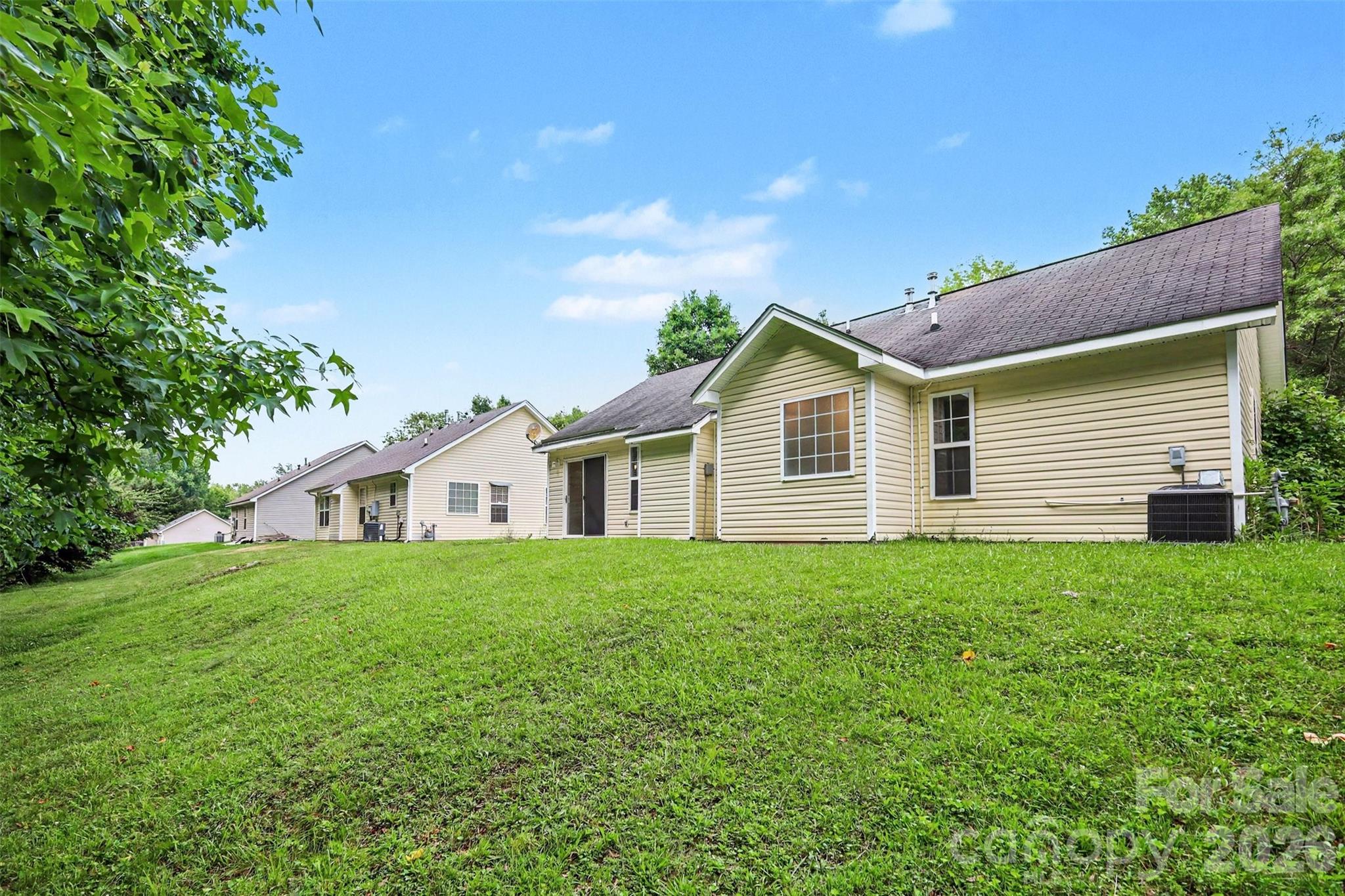 3385 Hunting Wood Court — Gastonia