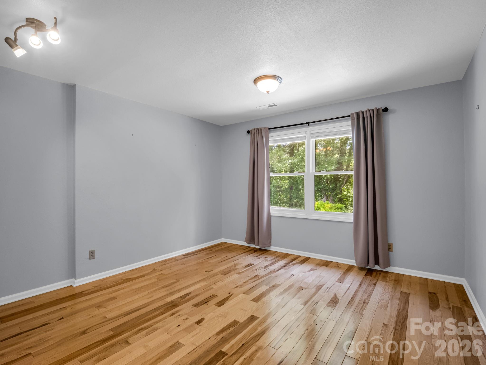 35 Chastain Hill Road — Mills River