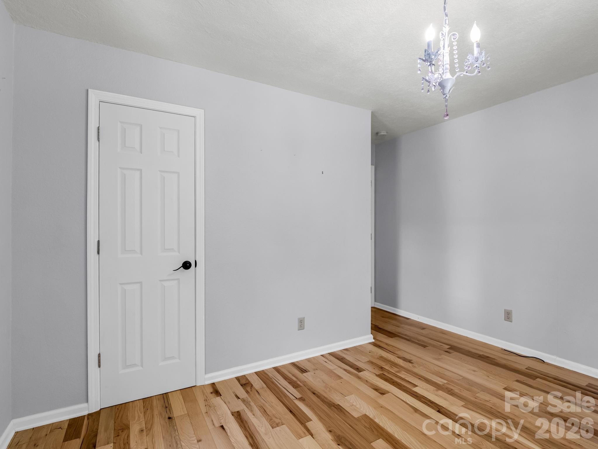 35 Chastain Hill Road — Mills River