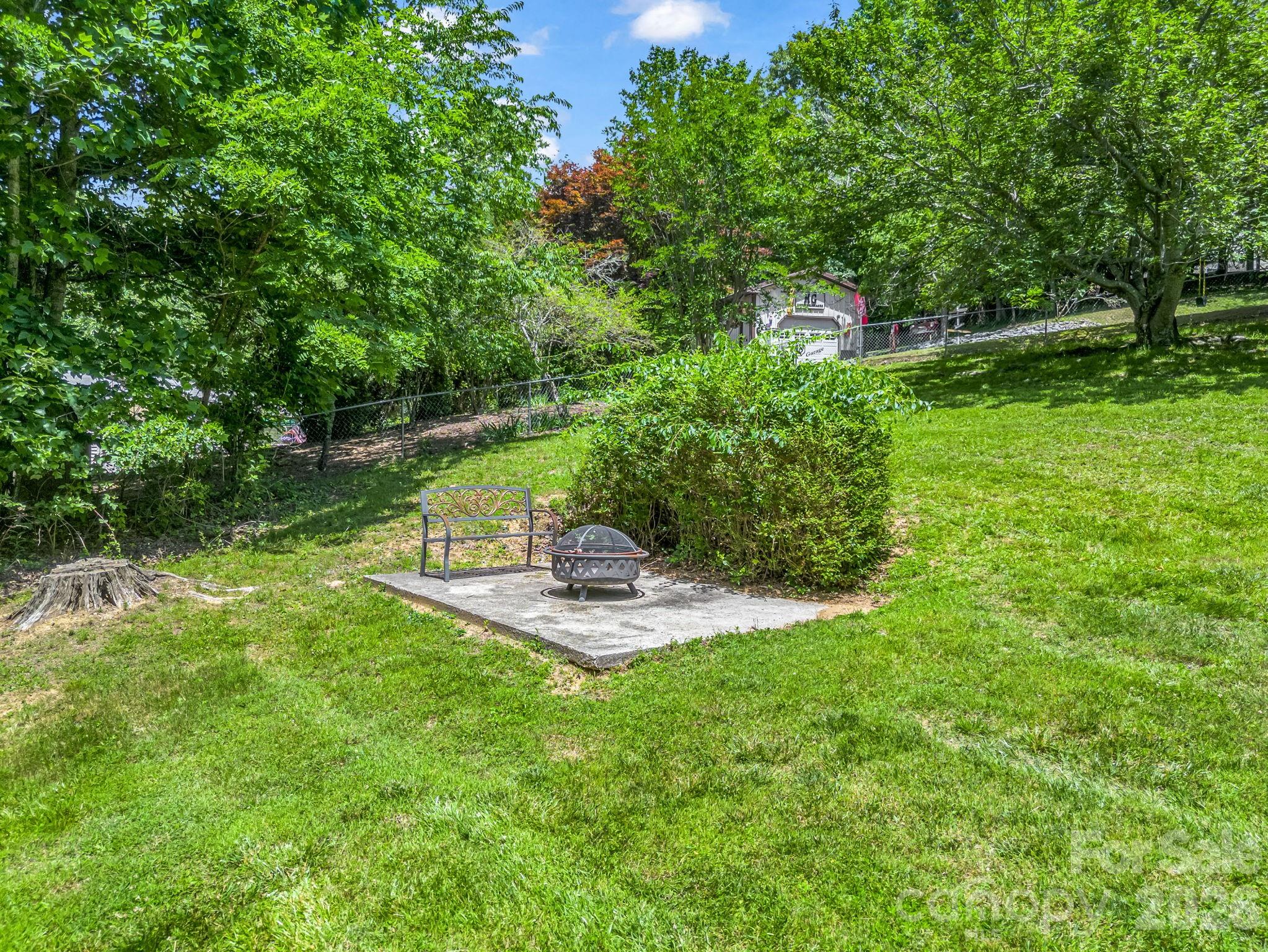 35 Chastain Hill Road — Mills River