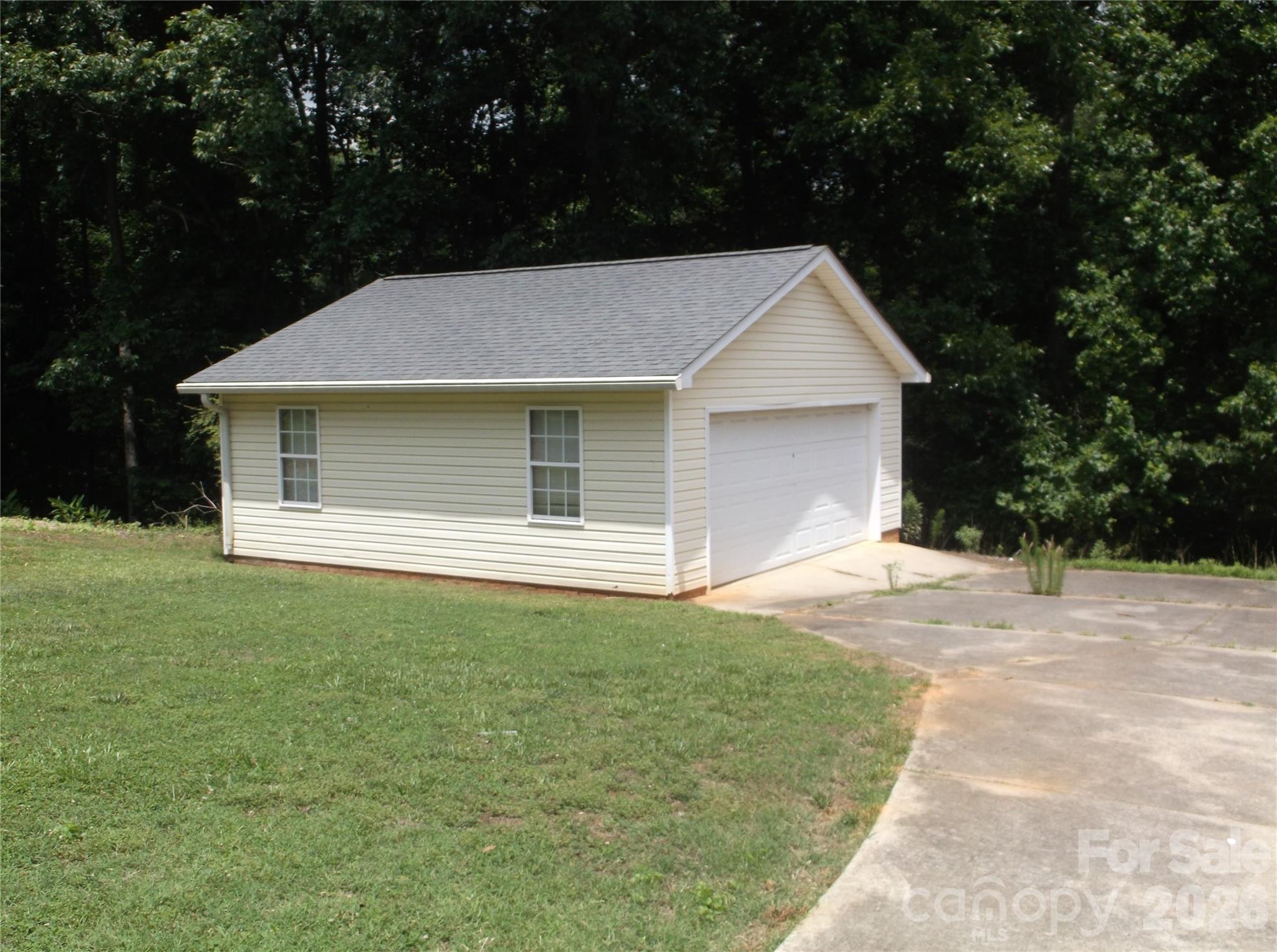 2300 Gleneagles Drive — Monroe