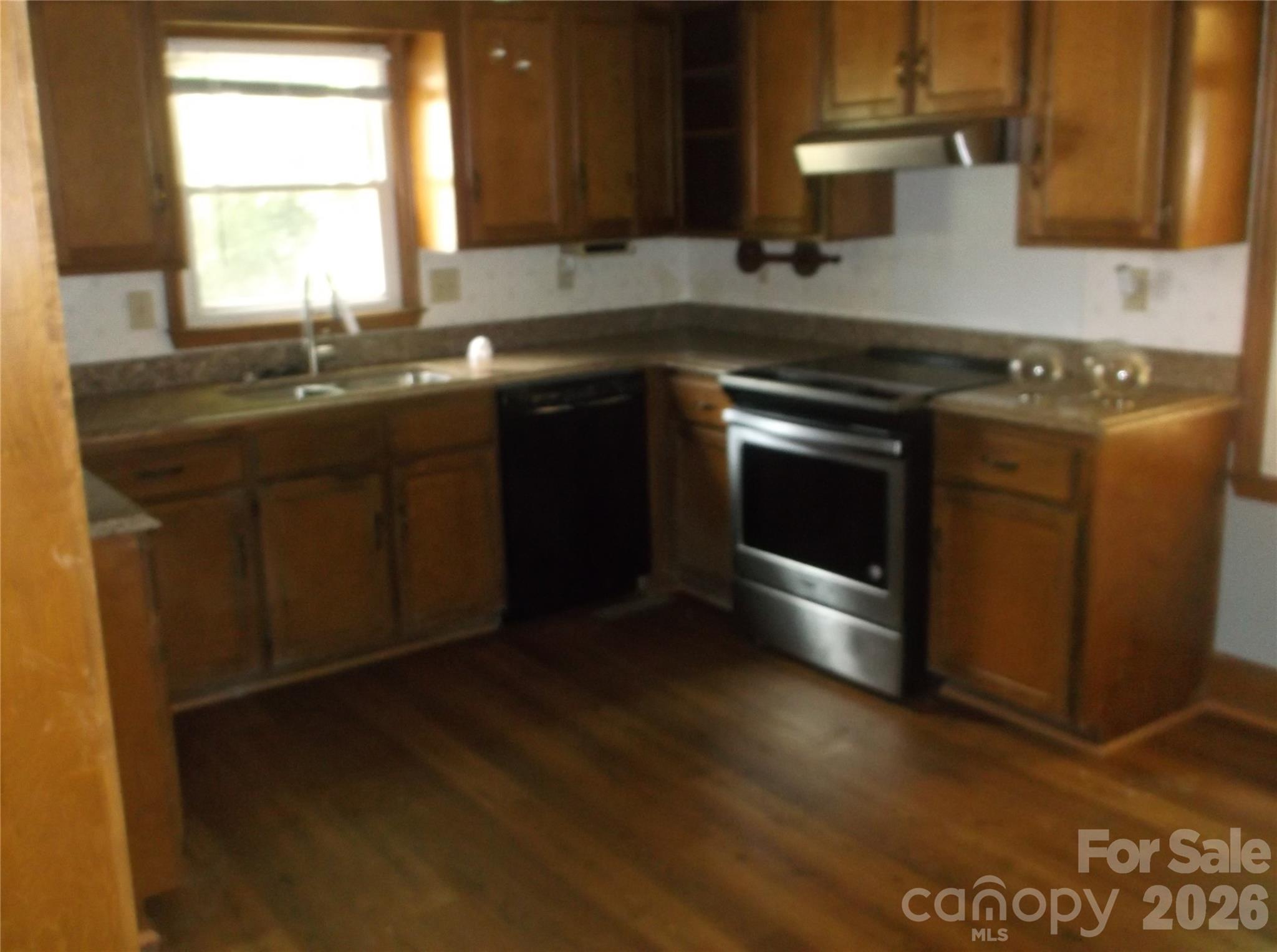 2300 Gleneagles Drive — Monroe