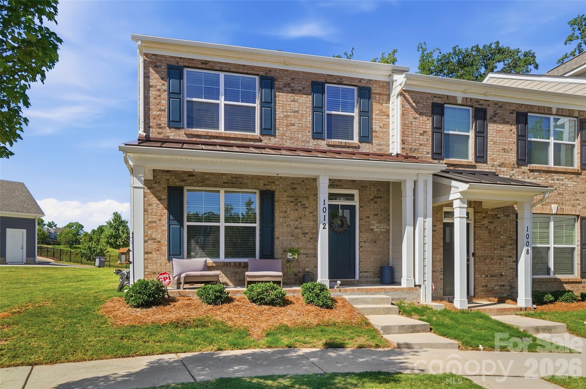 1012 Township Parkway — Belmont