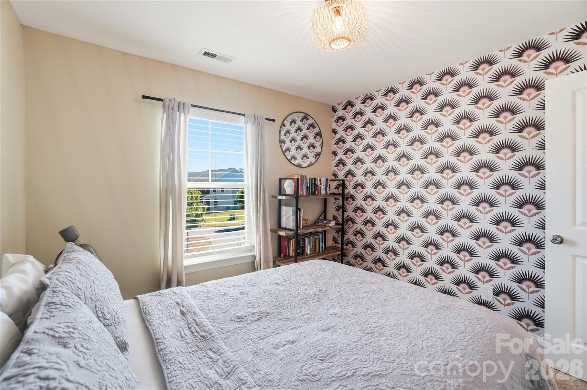1012 Township Parkway — Belmont