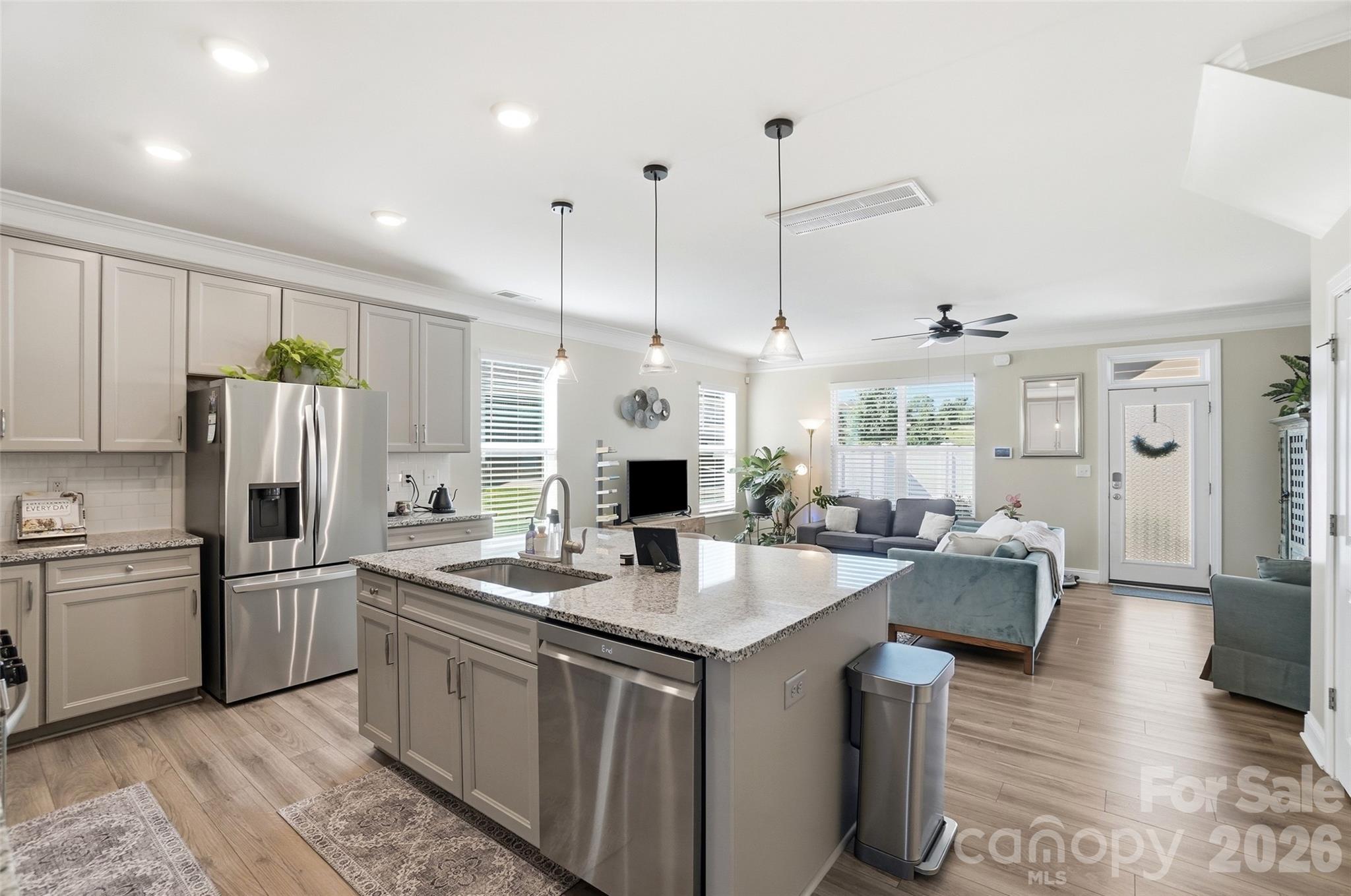 1012 Township Parkway — Belmont