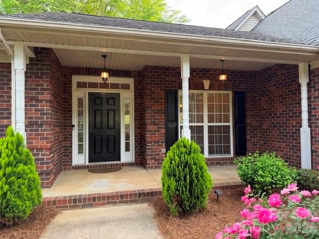5911 Sugarcane Court — Mint Hill