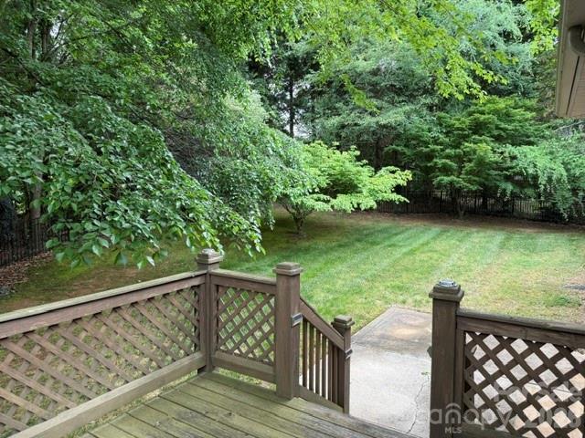 5911 Sugarcane Court — Mint Hill