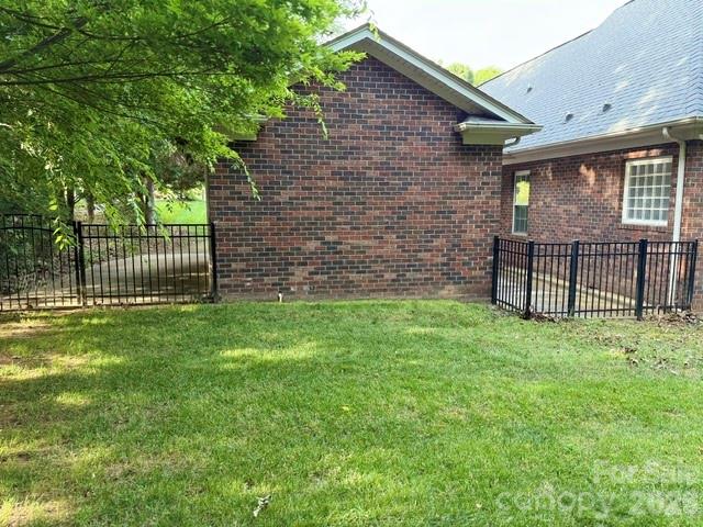 5911 Sugarcane Court — Mint Hill