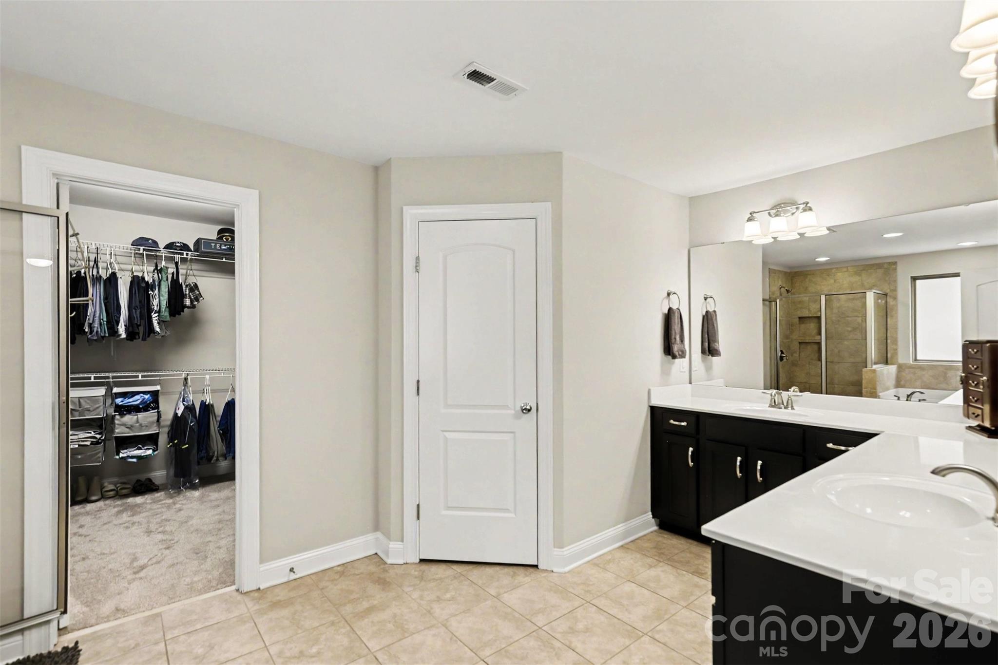 16524 Crosshaven Drive — Charlotte