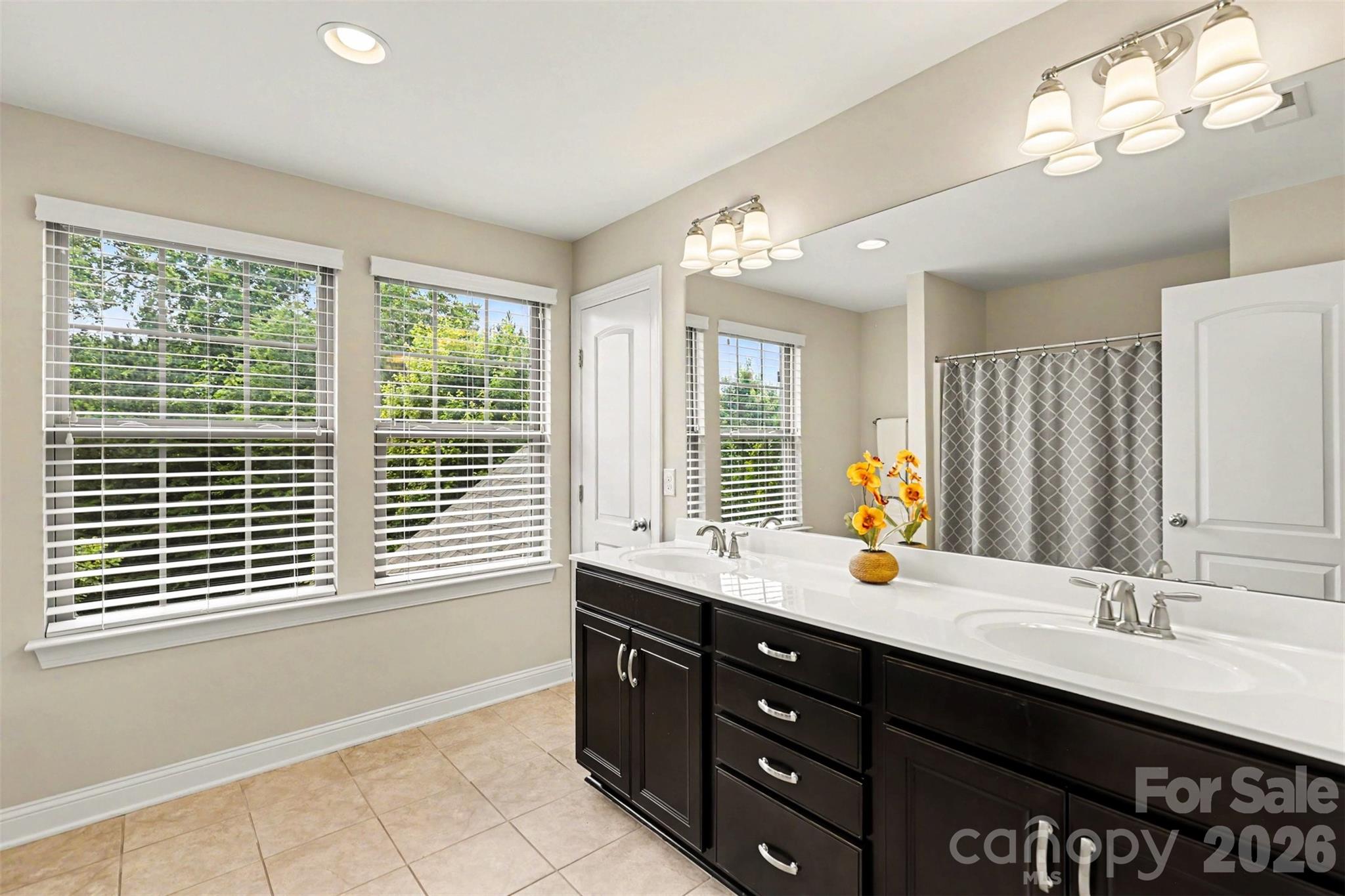 16524 Crosshaven Drive — Charlotte